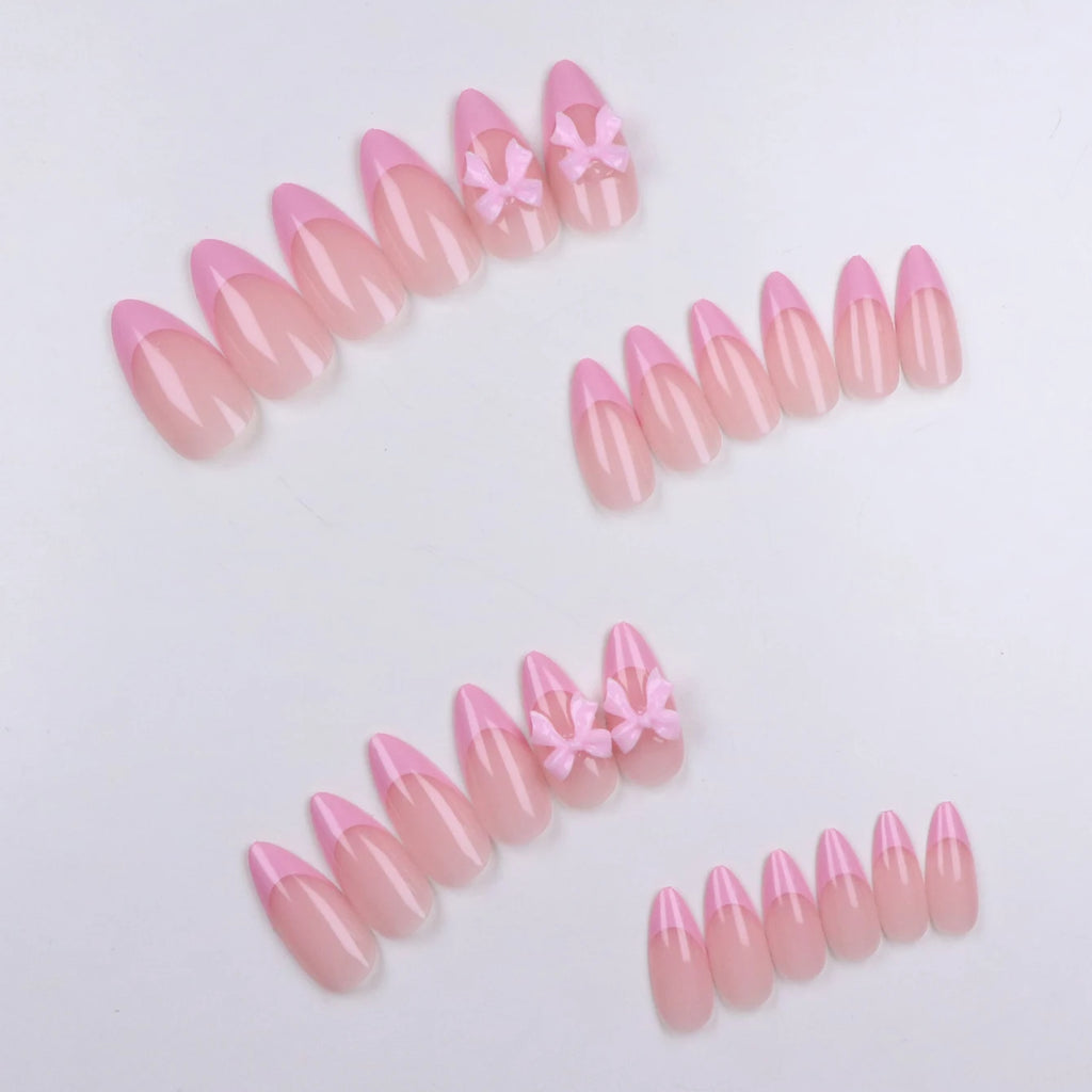 Faux ongles moyens avec pendentif à nœud 3d, 96 pièces, ongles acryliques en forme de cœur, strass, ongles pour femmes entièrement coupés