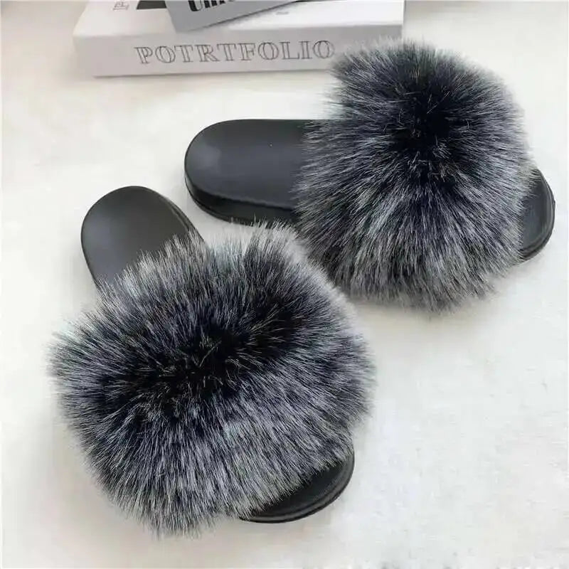 Chaussons d’été pour femme, mules fourrées d’intérieur. Tongs plates en peluche, sandales confortables et moelleuses pour femme, chaussures d’intérieur décontractées et douces pour la maison.