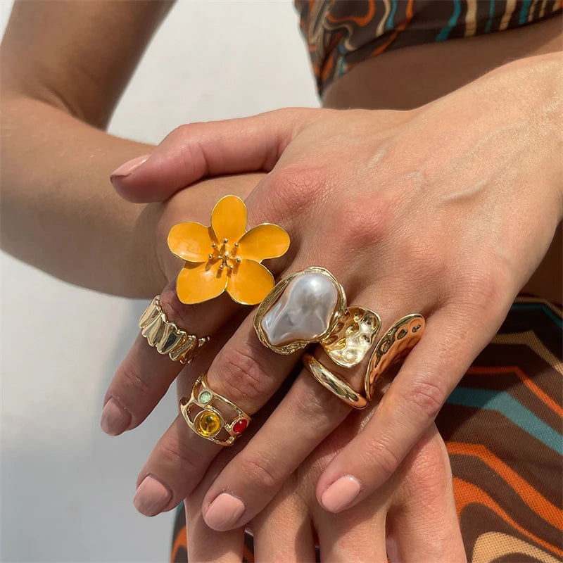 Lot de 8 bagues vintage roses en métal avec fleurs pour femme, style punk élégant, perles baroques, bagues de phalange, bijoux pour soirée et usage quotidien