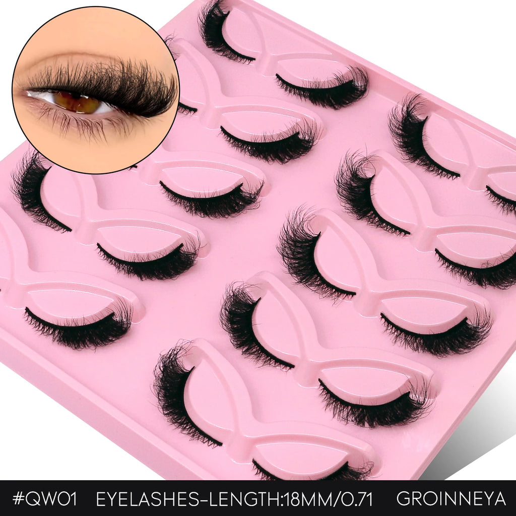 Cils GROINNEYA “Fluffy Cat” – Faux cils 3D effet vison (mink synthétique), doux, épais et volumineux. Cils complets avec effet vaporeux (wispy) et légèrement recourbé, pour un regard allongé type “œil de chat”.