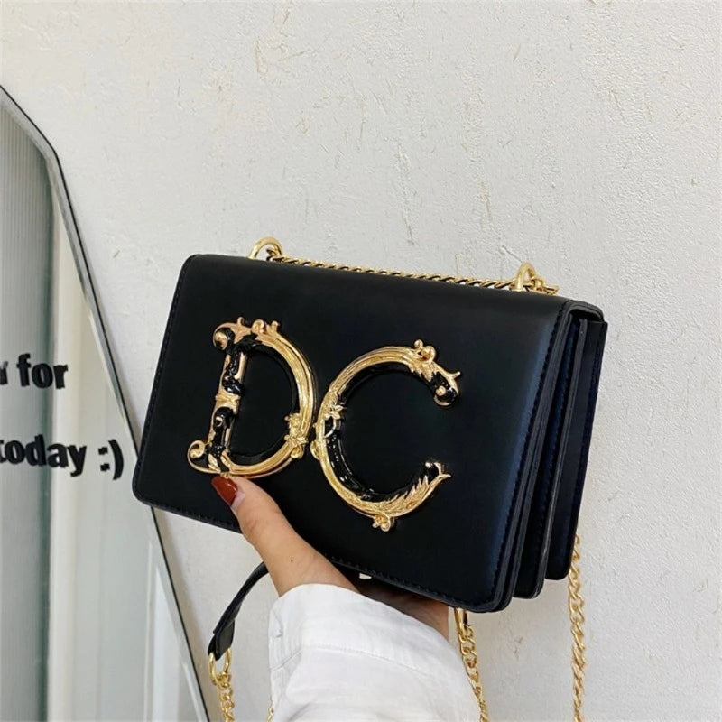 Nouvelle Édition 2026 – Sac Femme Couleur Unie avec Chaîne Lettres – Sac Bandoulière Polyvalent Tendance