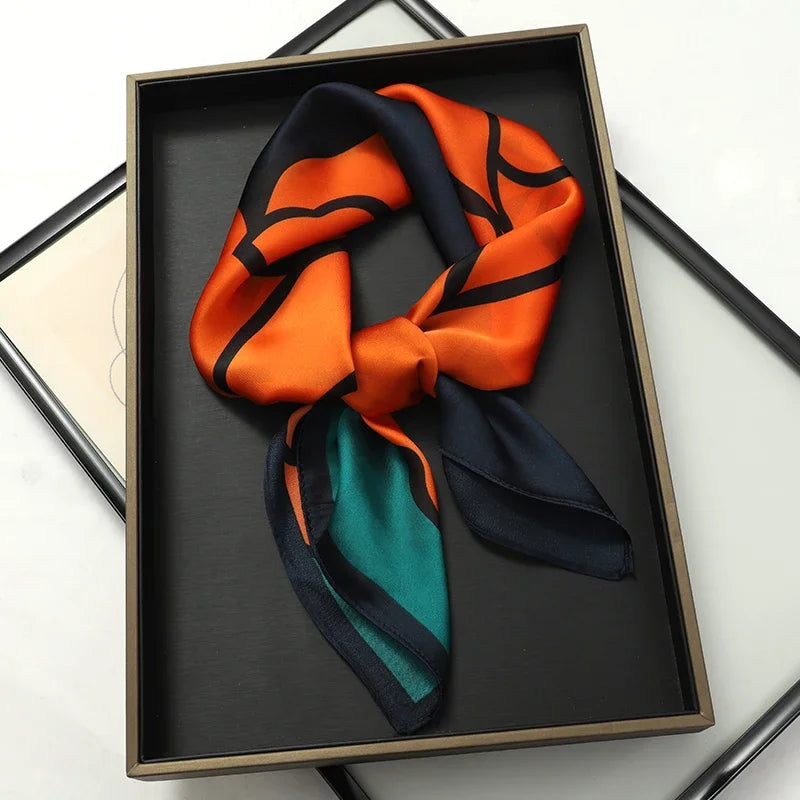 Écharpe Pashmina en soie imprimée pour femmes, châle carré, bandeau décoratif, Design de luxe, Bandana, nouvelle mode 70x70cm, 2026