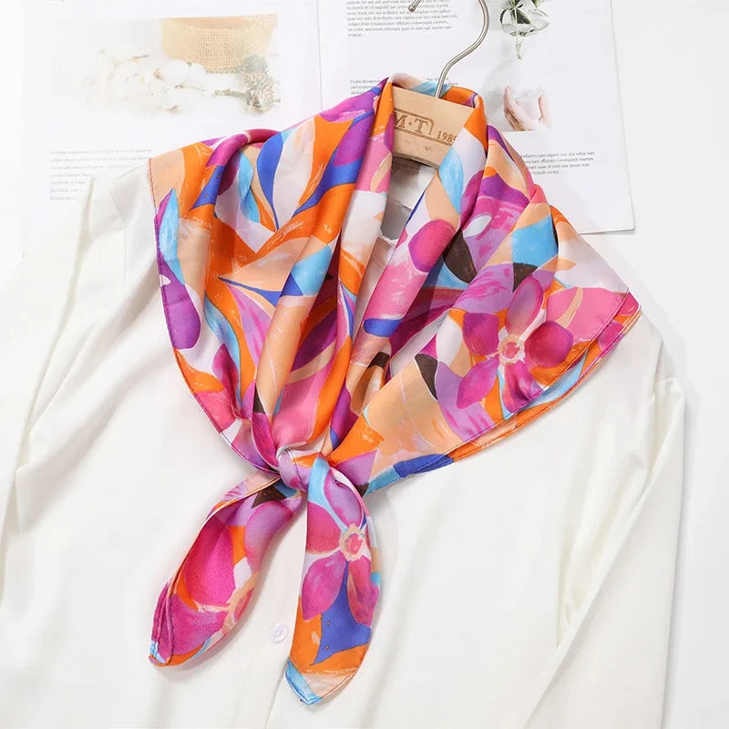 Écharpe Pashmina en soie imprimée pour femmes, châle carré, bandeau décoratif, Design de luxe, Bandana, nouvelle mode 70x70cm, 2026