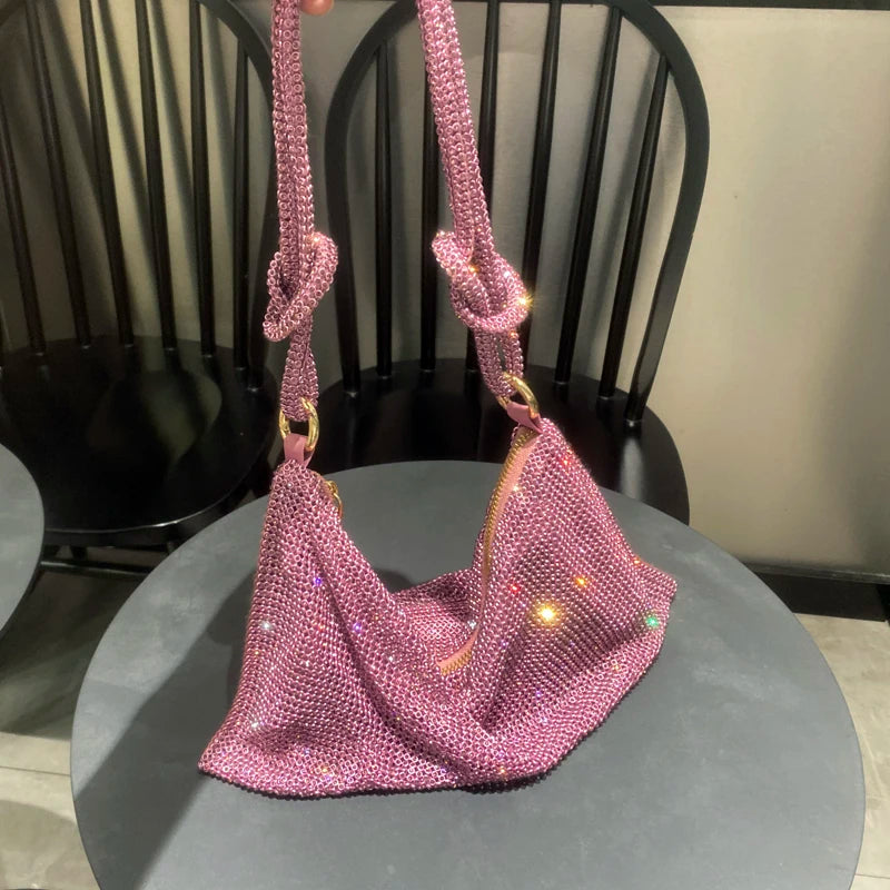 Sac à bandoulière type hobo de créateur de luxe, fait main, sac de soirée/clutch brillant avec strass, pochette en cristal, sac à main et sac hobo.
