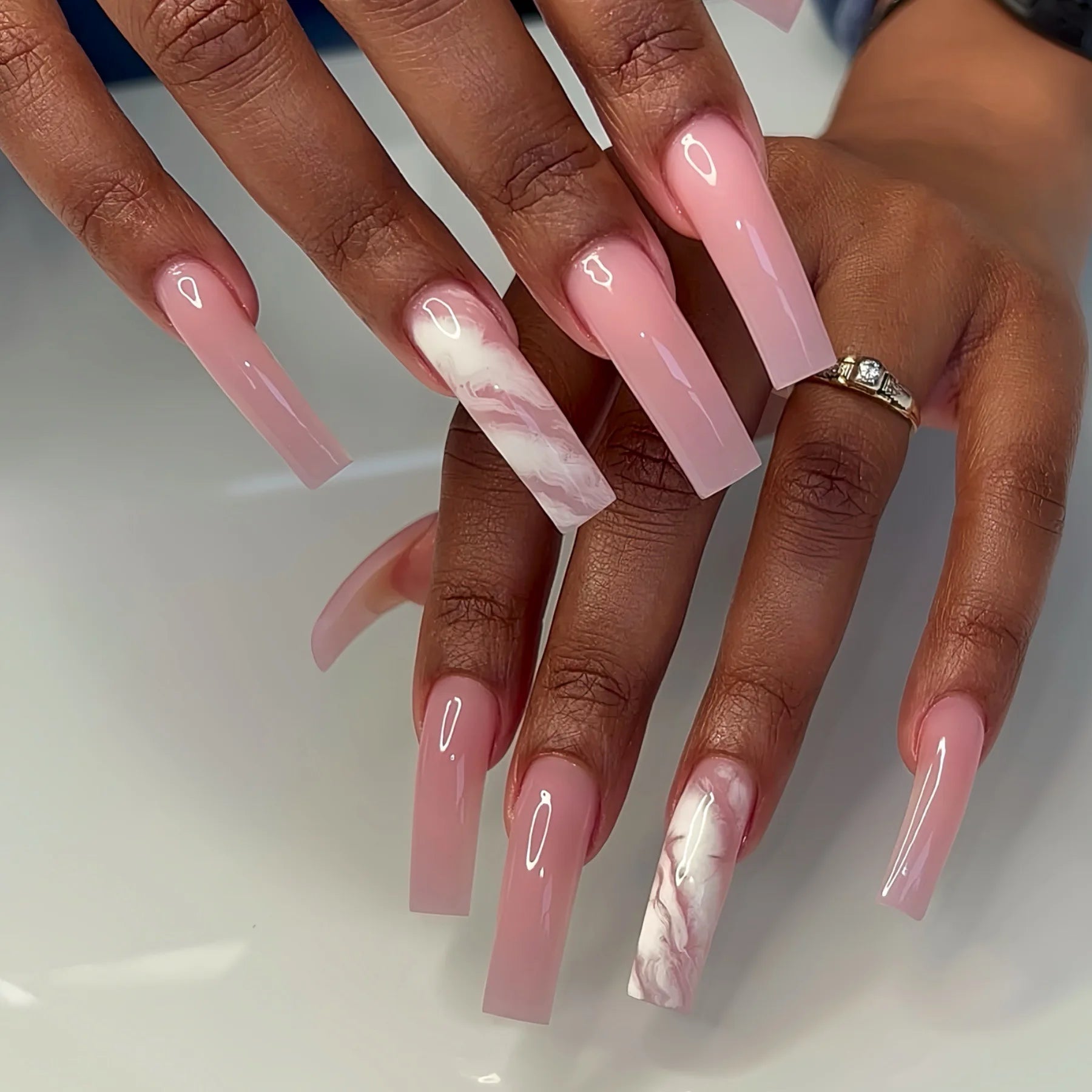 Faux ongles longs et courbés rouge vif, 20 pièces, amovibles, patchs de manucure, charmes, couverture complète, en acrylique, à presser, pour femmes