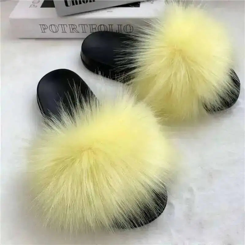 Chaussons d’été pour femme, mules fourrées d’intérieur. Tongs plates en peluche, sandales confortables et moelleuses pour femme, chaussures d’intérieur décontractées et douces pour la maison.