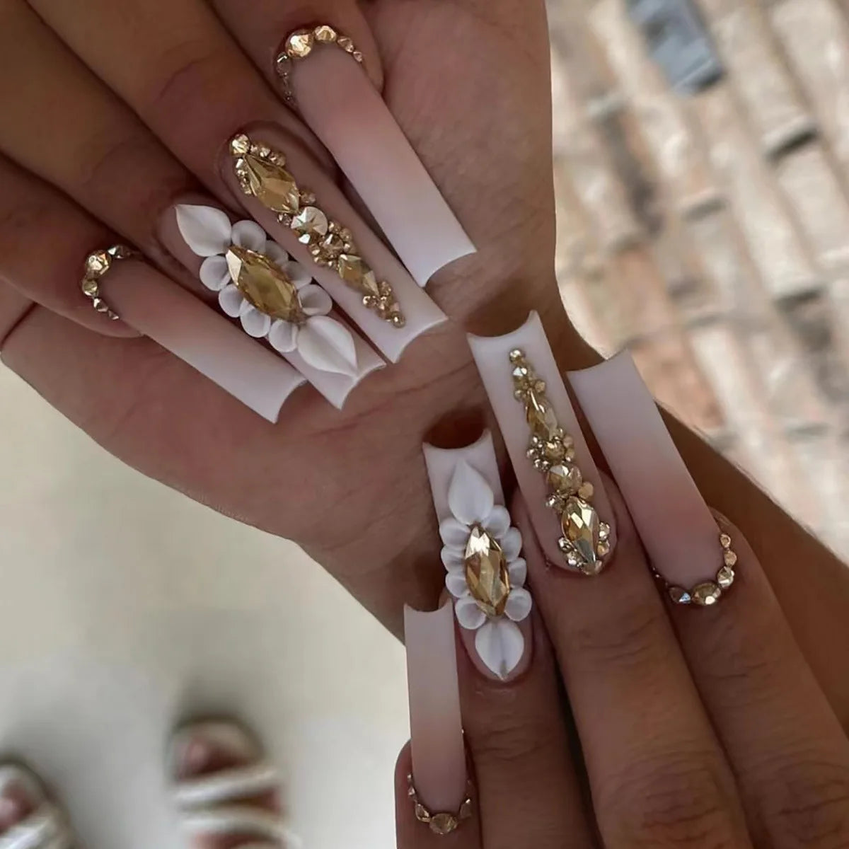 24 faux ongles longs carrés à presser, motif léopard, design cerise 3D, strass, couvrance totale, prêts à poser