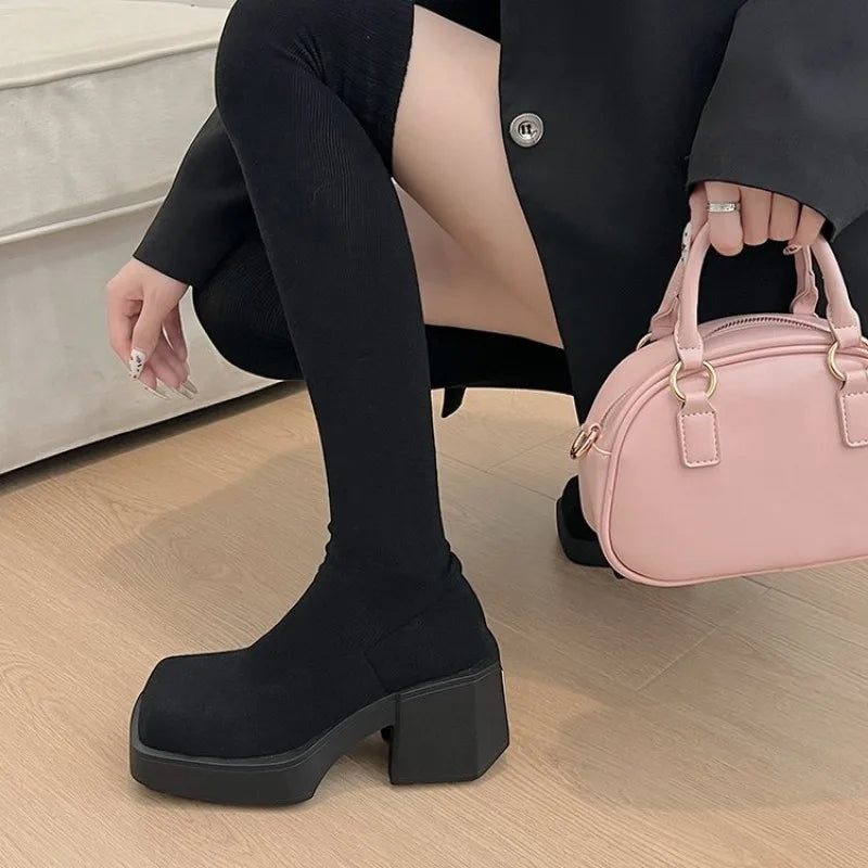 Bottes chaussettes au-dessus du genou pour femme, tailles 35 à 40. Modèle d’hiver en maille extensible, avec talons épais et plateforme. Bottes longues à enfiler, confortables et tendance pour femme.