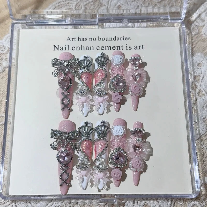 Nouveaux faux ongles à presser Y2K Spice Girls Punk Metal 3D faits main, longs, forme cercueil et stiletto, avec motifs fleurs, cœur de chat, diamant et nœud métallique