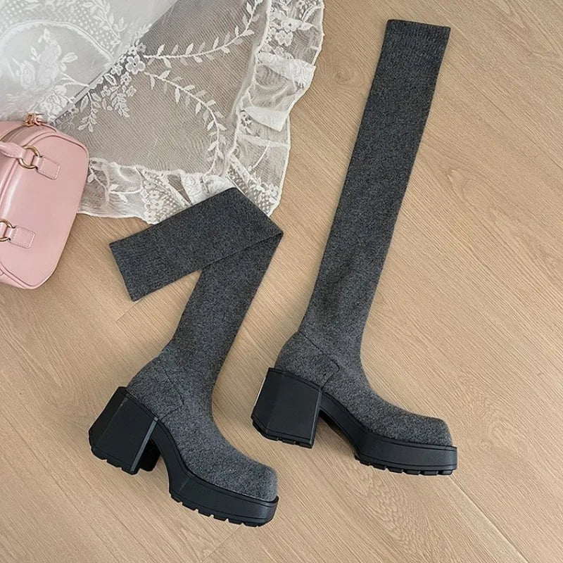 Bottes chaussettes au-dessus du genou pour femme, tailles 35 à 40. Modèle d’hiver en maille extensible, avec talons épais et plateforme. Bottes longues à enfiler, confortables et tendance pour femme.