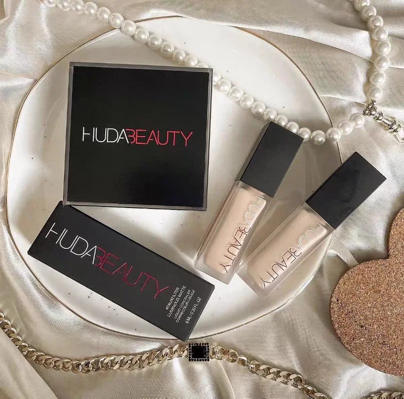 Huda Beauty Faux filtre lumineux mat correcteur pour les yeux hydratant longue durée fond de teint léger maquillage fond de teint liquide
