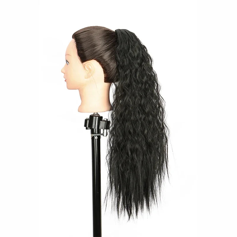 Queue de cheval synthétique longue et bouclée de 22 pouces, extension de cheveux à cordon de serrage, postiche noir à clipser pour femme