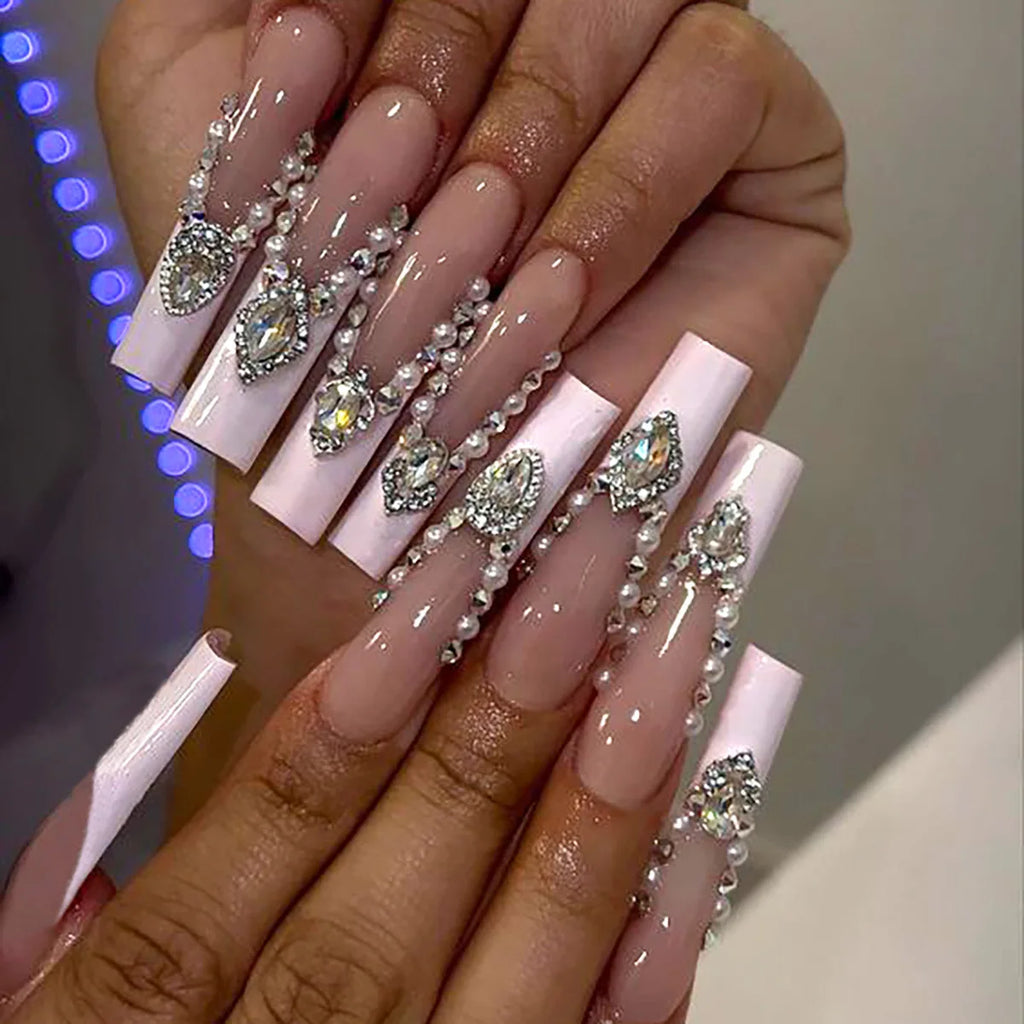 24 pièces – faux ongles longs carrés style français, design cœur 3D, ongles press-on avec strass, motif décoratif, faux ongles portables pour nail art