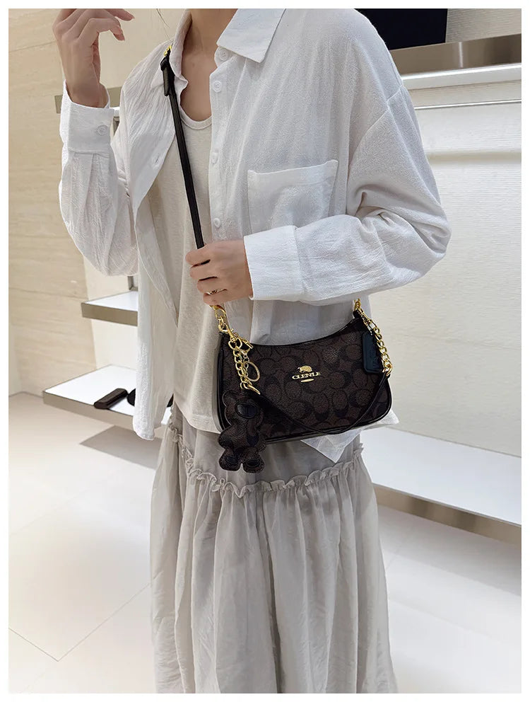 Sac à main de style haut de gamme pour femmes, nouveau modèle 2025, petit sac carré unique et à la mode, tendance, rétro, simple et élégant