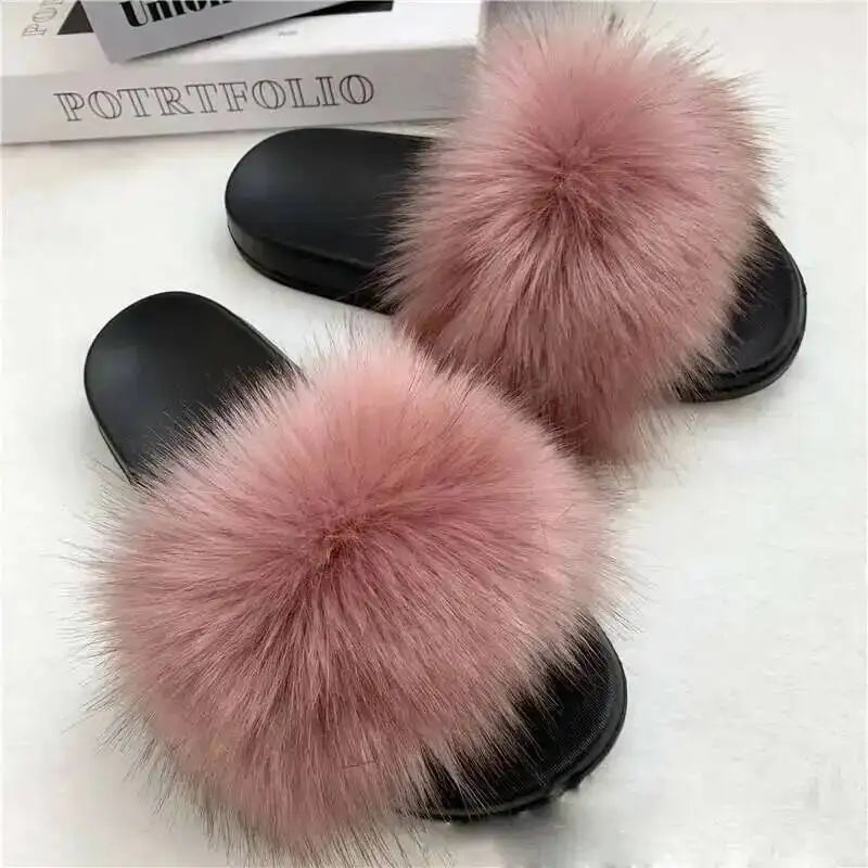 Chaussons d’été pour femme, mules fourrées d’intérieur. Tongs plates en peluche, sandales confortables et moelleuses pour femme, chaussures d’intérieur décontractées et douces pour la maison.