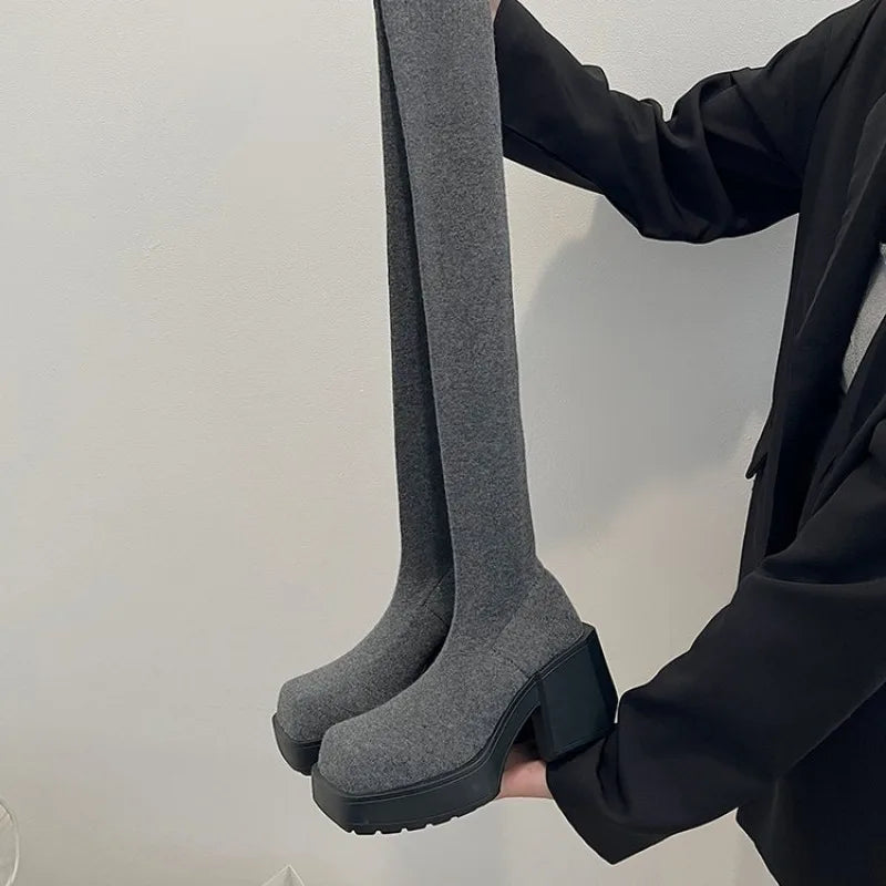 Bottes chaussettes au-dessus du genou pour femme, tailles 35 à 40. Modèle d’hiver en maille extensible, avec talons épais et plateforme. Bottes longues à enfiler, confortables et tendance pour femme.
