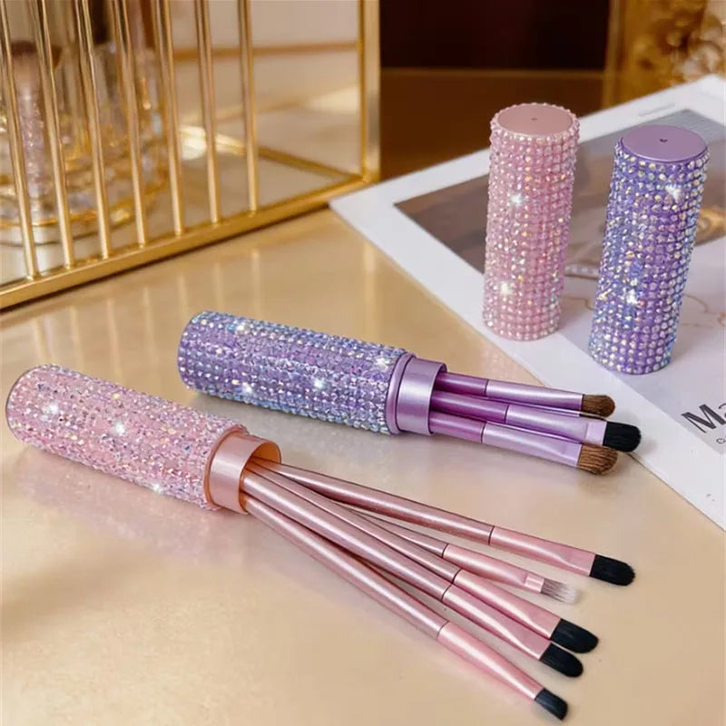 Ensemble de 5 pinceaux de maquillage pour les yeux avec étui de rangement en strass, pinceaux professionnels synthétiques pour estomper les fards à paupières, l'eye-liner et les sourcils