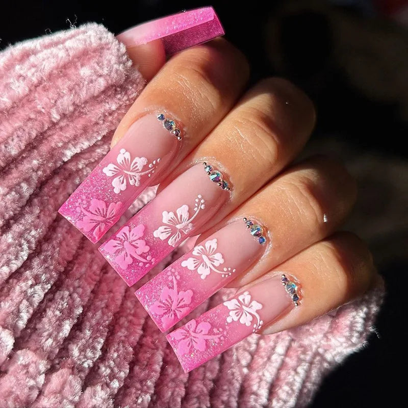 24 pièces – faux ongles longs carrés style français, design cœur 3D, ongles press-on avec strass, motif décoratif, faux ongles portables pour nail art