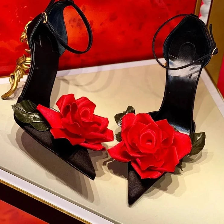 Chaussures de mariage décorées de roses rouges en satin, talon pointu original, nouvelles chaussures de printemps pour femmes, talons hauts de luxe