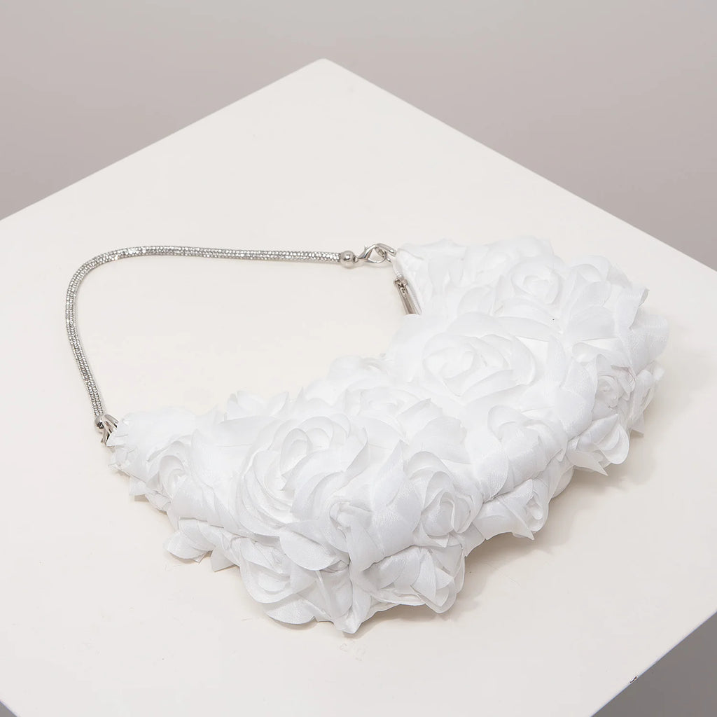 Sac à bandoulière à motif floral, idéal pour les femmes élégantes. Parfait pour les soirées de gala, les fêtes, les bals de fin d’année, les mariages et autres occasions spéciales.