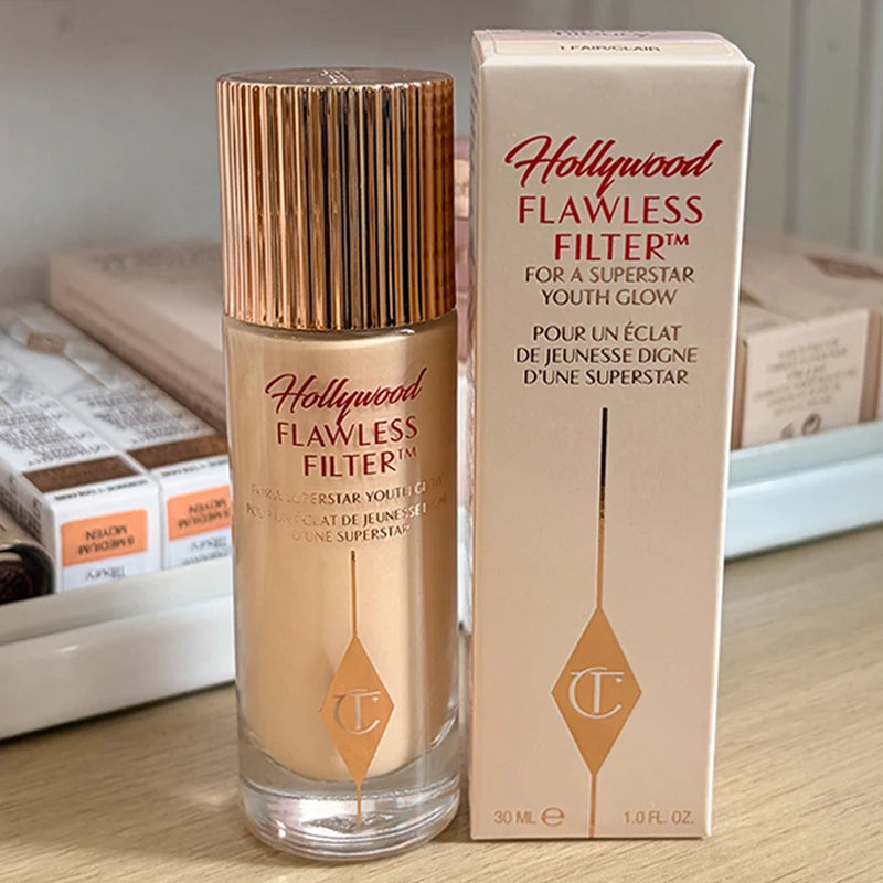 Vente flash – Charlotte Tilbury Hollywood Flawless Filter : fond de teint illuminateur liquide pour le teint.