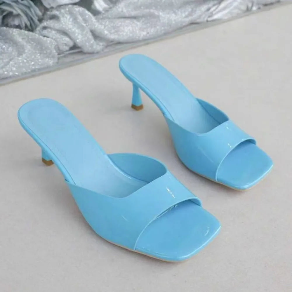 Mules tendance à bout ouvert style bouche de poisson, chaussures d’été confortables et élégantes. Sandales sexy à talons aiguilles et bout ouvert, parfaites pour le bureau, les occasions habillées et les tenues raffinées pour femme.