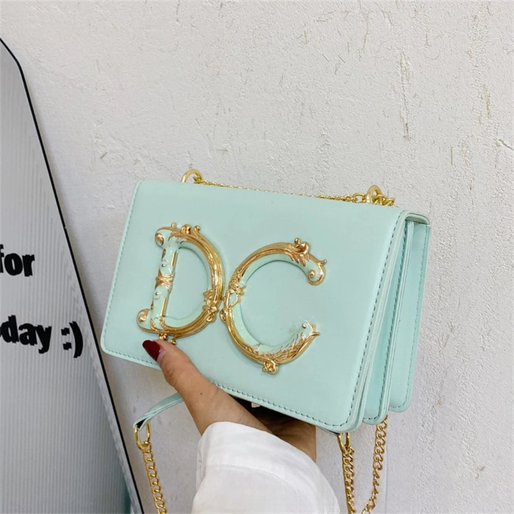 Nouvelle Édition 2026 – Sac Femme Couleur Unie avec Chaîne Lettres – Sac Bandoulière Polyvalent Tendance