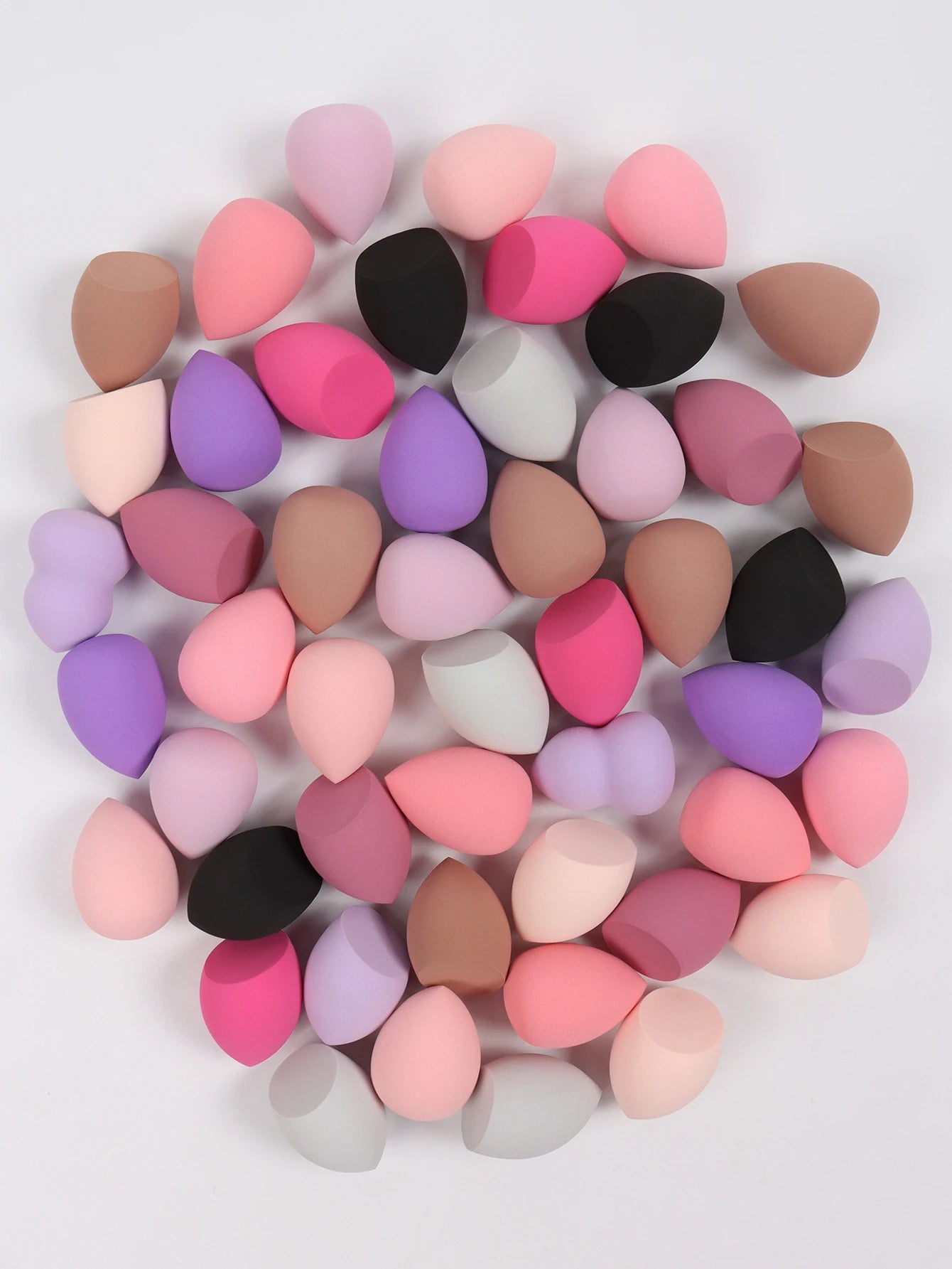 Éponge de beauté de taille moyenne 6/12/24/36/60 pièces, couleur et forme aléatoires, éponge de beauté pour mélange de fond de teint, liquide, crème et poudre