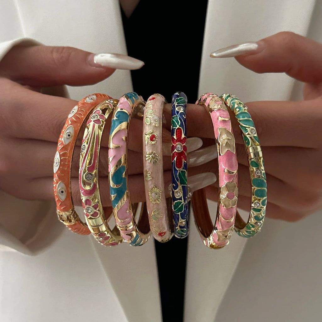 Bracelet élégant en émail goutte d'eau à texture florale pour femme, plaqué or rétro, avec zircon floral et motif œil porte-bonheur, bijou de fête