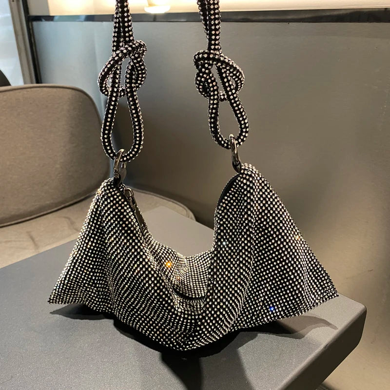 Sac à bandoulière type hobo de créateur de luxe, fait main, sac de soirée/clutch brillant avec strass, pochette en cristal, sac à main et sac hobo.