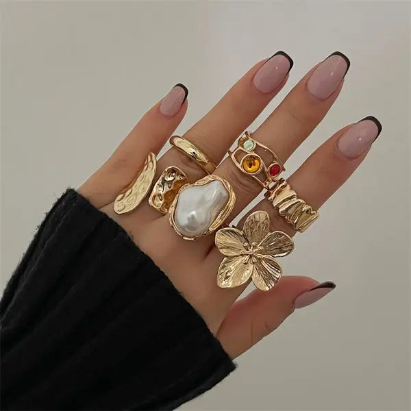 Lot de 8 bagues vintage roses en métal avec fleurs pour femme, style punk élégant, perles baroques, bagues de phalange, bijoux pour soirée et usage quotidien
