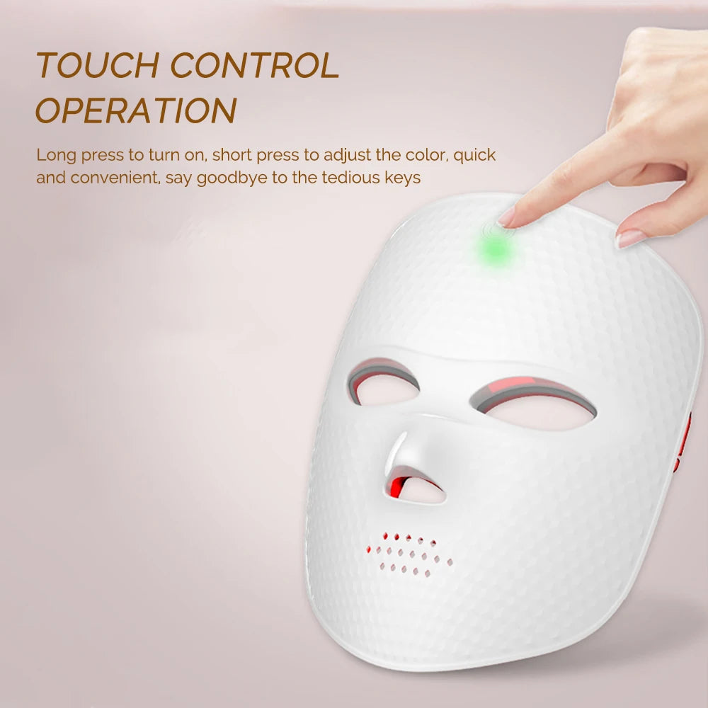 Masque facial LED7 couleurs de luminothérapie, utilisant la lumière rouge et d’autres couleurs pour aider à lutter contre les signes de l’âge, favoriser le rajeunissement de la peau et illuminer le teint. Appareil de beauté conçu pour amélioré l’apparence