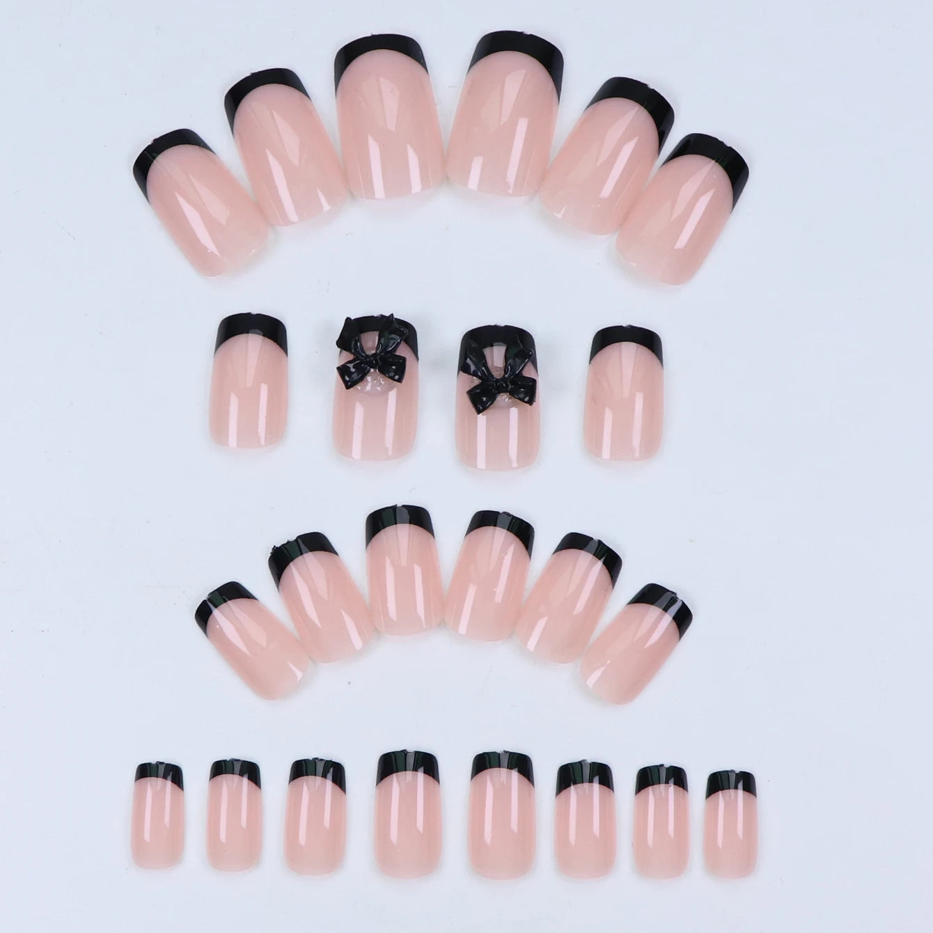 Faux ongles moyens avec pendentif à nœud 3d, 96 pièces, ongles acryliques en forme de cœur, strass, ongles pour femmes entièrement coupés