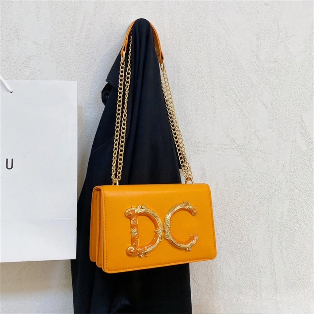 Nouvelle Édition 2026 – Sac Femme Couleur Unie avec Chaîne Lettres – Sac Bandoulière Polyvalent Tendance