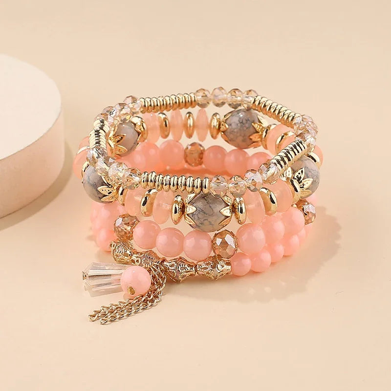 Ensemble de 4 bracelets empilables bohèmes , avec perles en verre, bracelets extensibles à plusieurs rangs avec breloques, bijoux de mode pour femmes.