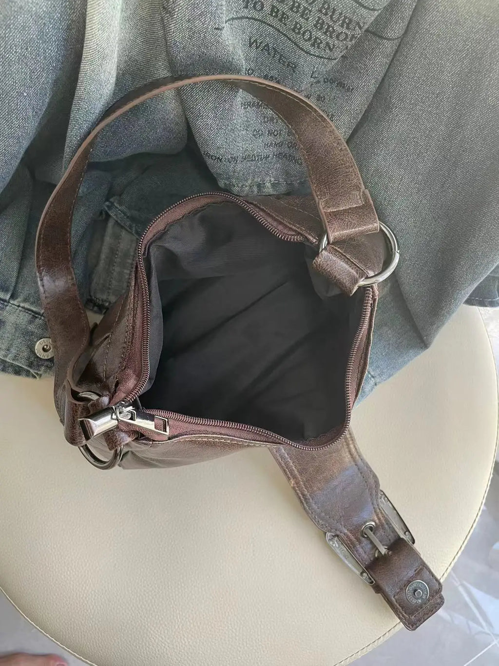 Sac à bandoulière en cuir vintage style Maillard rétro, petit sac tendance Y2K style Wasteland pour femme, collection Printemps 2026