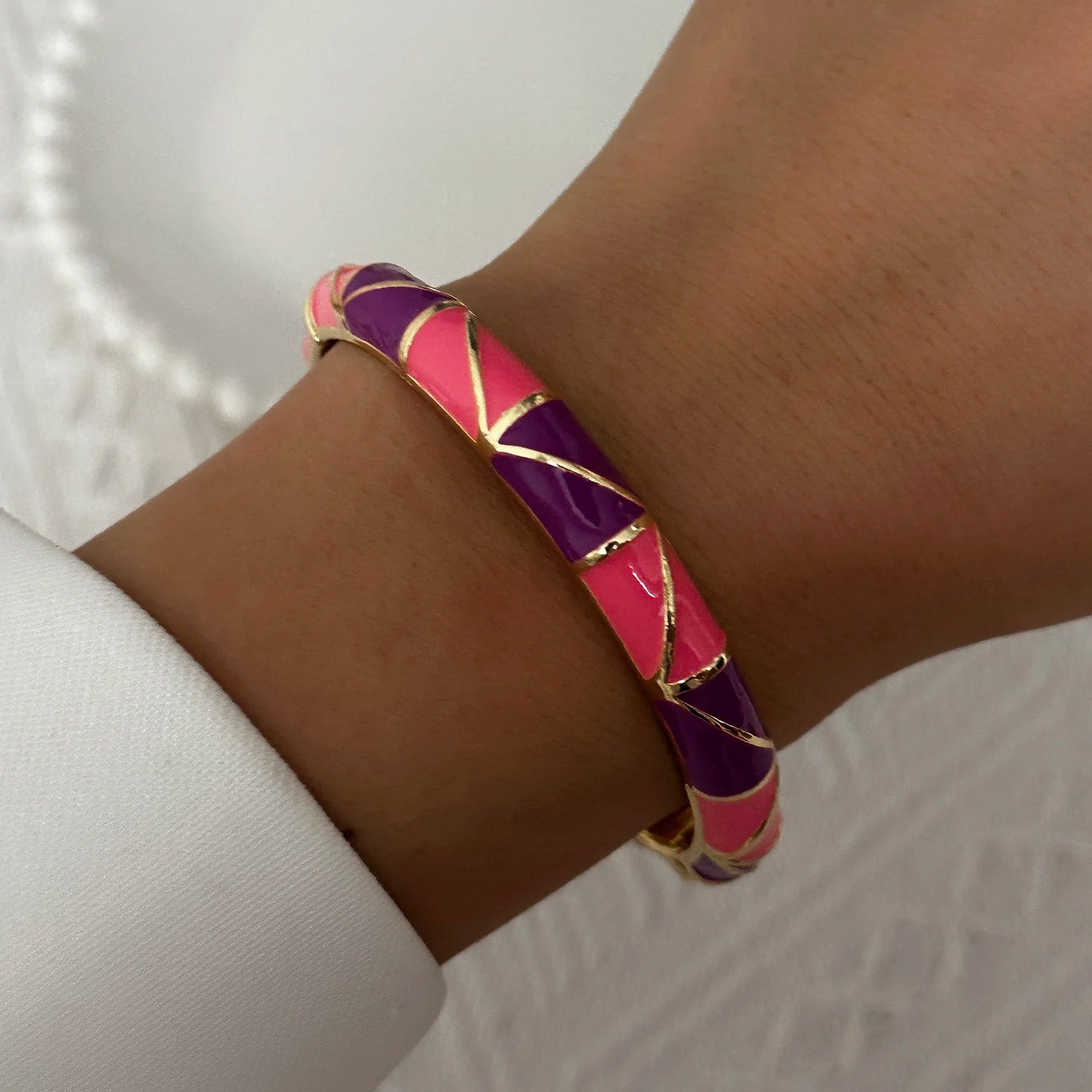 Bracelet élégant en émail goutte d'eau à texture florale pour femme, plaqué or rétro, avec zircon floral et motif œil porte-bonheur, bijou de fête