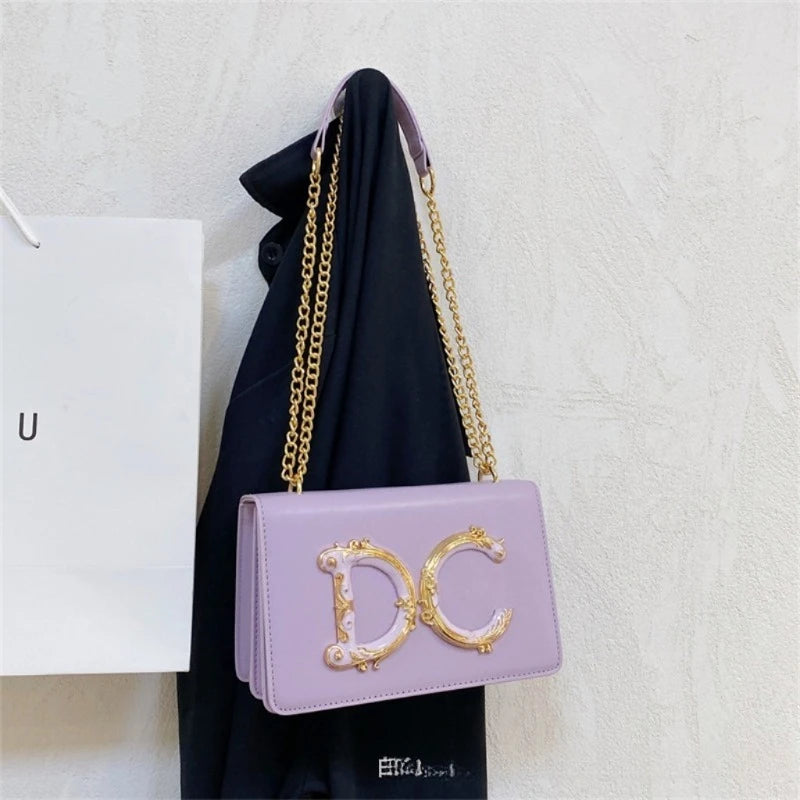 Nouvelle Édition 2026 – Sac Femme Couleur Unie avec Chaîne Lettres – Sac Bandoulière Polyvalent Tendance
