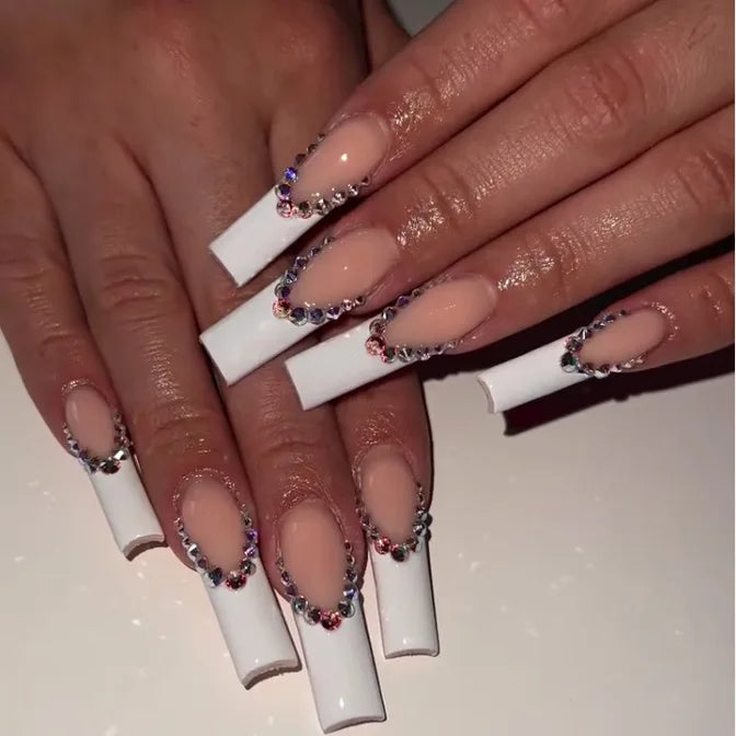 24 pièces – faux ongles longs carrés style français, design cœur 3D, ongles press-on avec strass, motif décoratif, faux ongles portables pour nail art