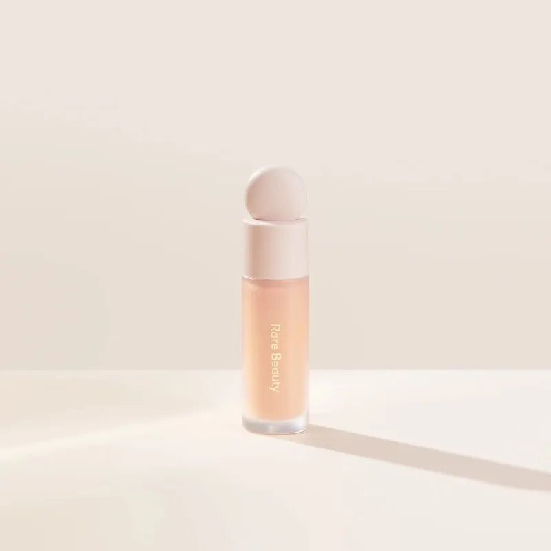 fond de teint Rarebeauty au toucher liquide, beauté rare, couvre naturellement les défauts, les cernes, les taches de rousseur, l'acné, Base hydratante, maquillage