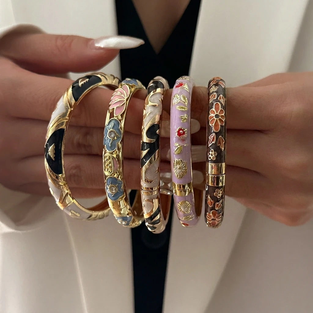 Bracelet élégant en émail goutte d'eau à texture florale pour femme, plaqué or rétro, avec zircon floral et motif œil porte-bonheur, bijou de fête