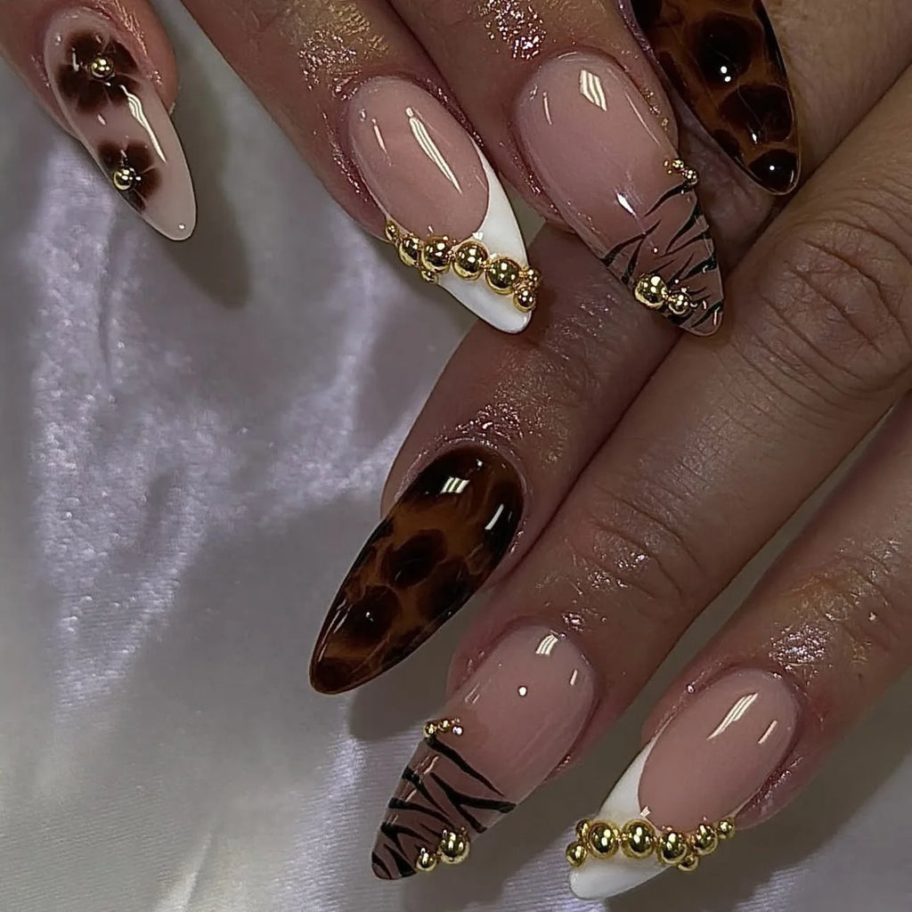 Faux ongles 3D pour femmes et filles, dégradé de fleurs en relief marron bleu avec strass, pointes d'amande d'automne et d'hiver à pression sur les faux ongles